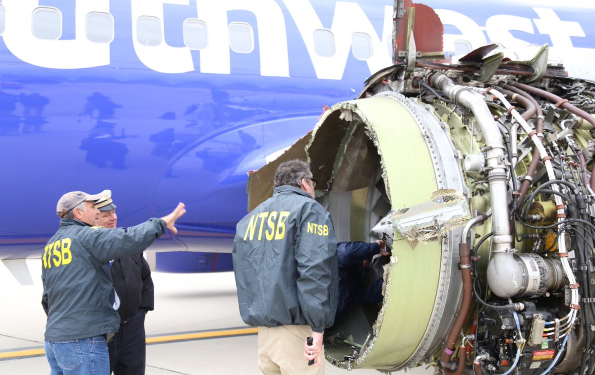 jonostrower's tweet image. This is a big deal: NTSB examining collateral damage of failed engine structure on Southwest 1380 bit.ly/2qK5X7u #WN1380 #WN3472