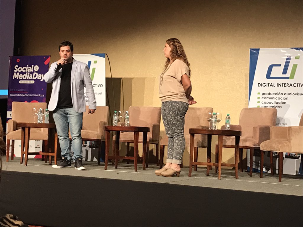 ViewpointsArg's tweet image. Presentamos "El Proceso Creativo" con #PrendeTuEstrella que realizamos para @fundavita #SMDayMza @SMDayMza @ardito_mariano