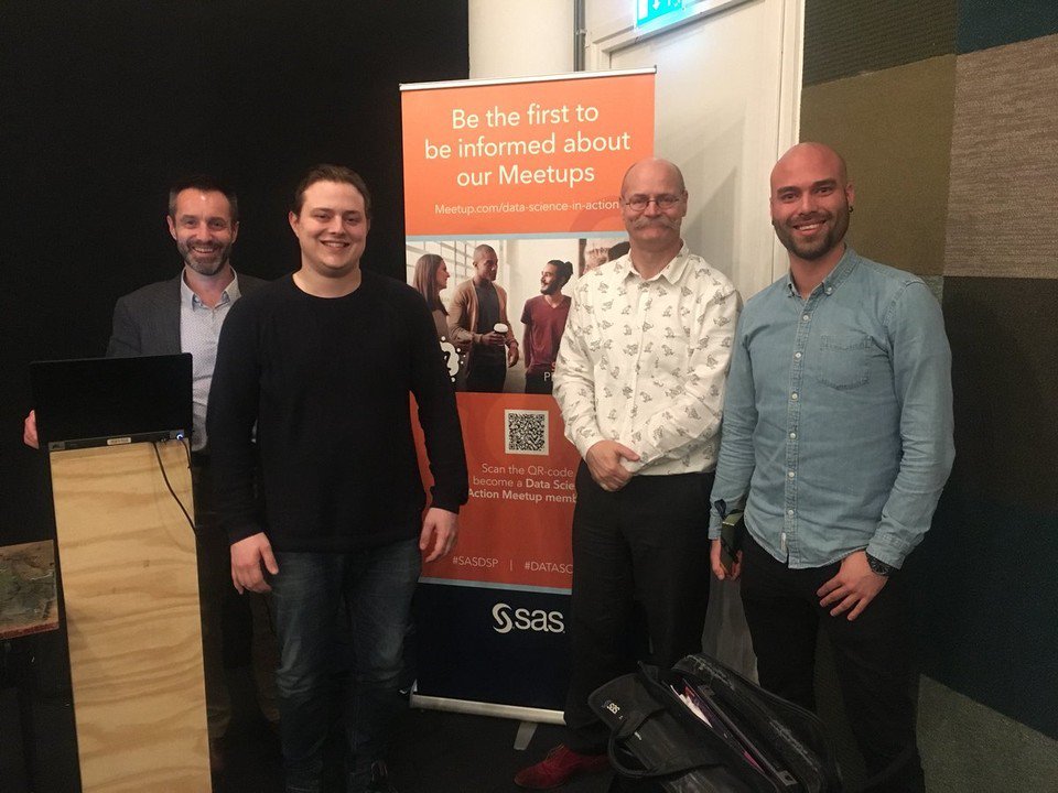 SAS_Netherlands's tweet photo. #Meetup #TextinAction: Over #chatbots, rechterlijke uitspraken en automatisering van menselijke gesprekken met #AI… Meetup gemist? Lees dan wat er allemaal is besproken: https://t.co/97ZrZ3VXV4 https://t.co/10jLXh2u3w