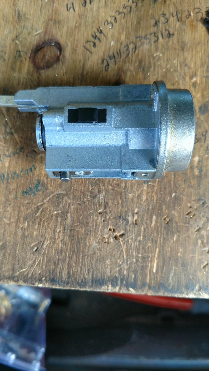 OCLocksmithKeys's tweet photo. #orangecounty #carfob #locksmith #key https://t.co/CRaivlusa2