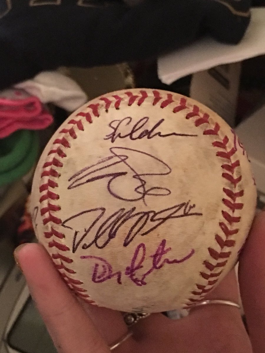 EricaSyptak's tweet photo. I am an ultimate @astros fan because I have a baseball autograph by some @astros players. #ULTIMATESWFANNTX @ATTSportsNetSW @RealToddKalas @blummer27 @JuliaMorales @OrbitAstros @LindseyFOX26 @jakemkaplan @RyGo_17 @DTGoteraKHOU @MarkBermanFox26 @brianmctaggart https://t.co/Nm3sia5Bnq