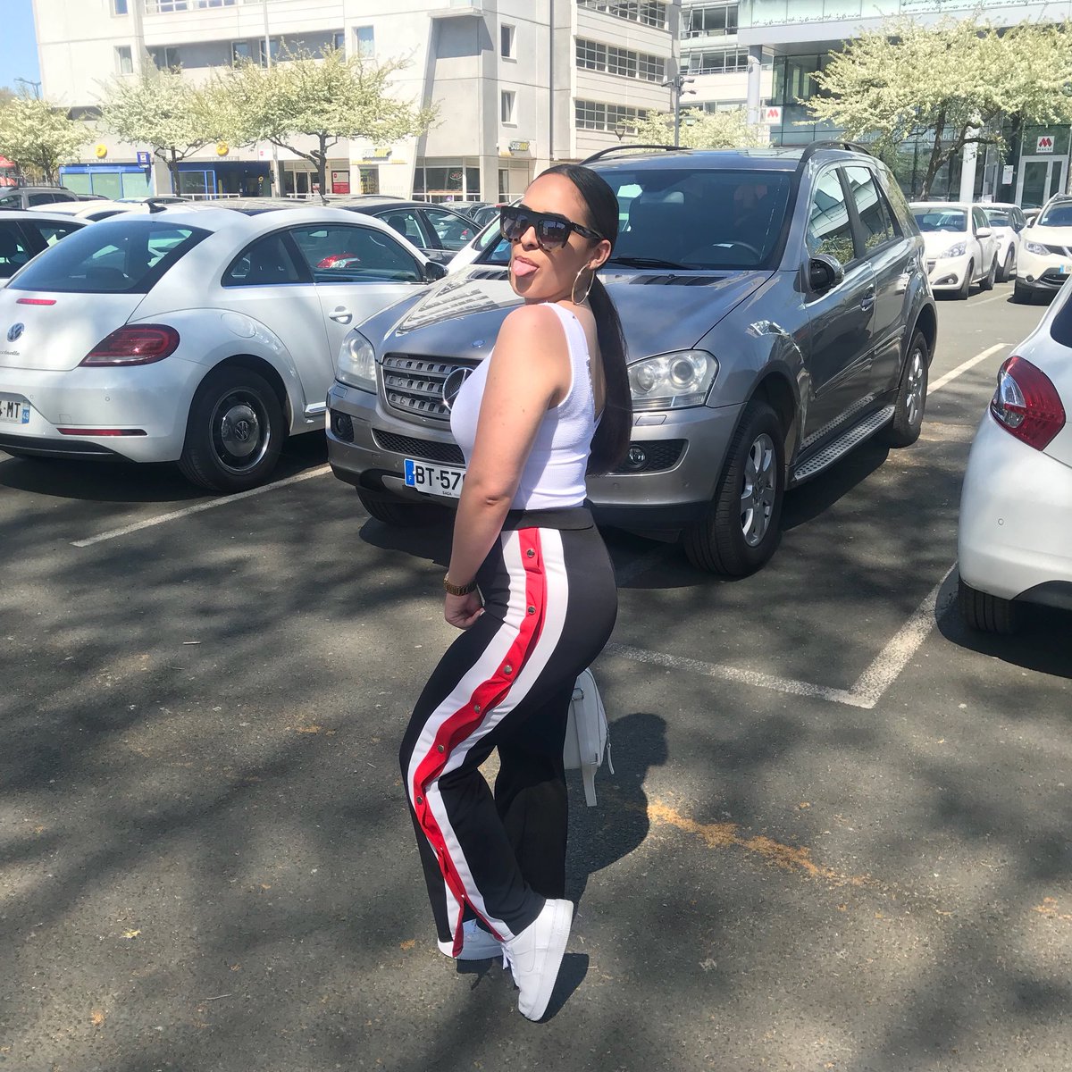 queen_xliee's tweet photo. Sporty is the new sexy 🍑 Instagram : opheliebelha https://t.co/FvEiw50jnC