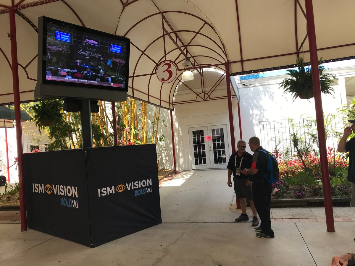 ismconnect's tweet photo. We had the pleasure of having our screens at the @Barrett_Jackson Auto Auction at Palm Beach, FL last week. This setup of displays allowed brands to extend their message throughout the venue by making the live auction feed available everywhere. #barrettjackson #ismconnect #DOOH https://t.co/9uwiHpvWJ5