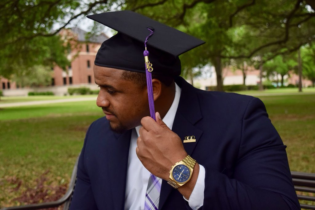 jethegreatest7's tweet image. To God Be all the glory!!!! #GradSZN #Pvamu18 #JeTheGreat
