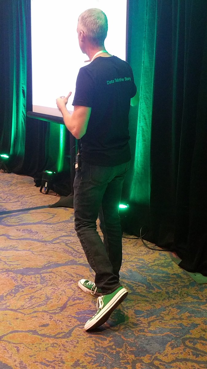 amesbenoit's tweet photo. John Roberts wraps day 1 showing a full house how #DataTellsTheStory. See Pivotal @Greenplum in action in AWS, Azure, and GCP #marketplace @postgresconf https://t.co/K5itZpWxhZ
