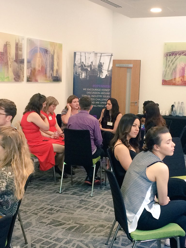 ewlclubuk's tweet photo. 3 campfires ๐ฅ at the same time, if it wasnโt so hot outside youโd think it was just the discussion heating the room #Eventprofs #ewlhour https://t.co/ZJyKrVRffL