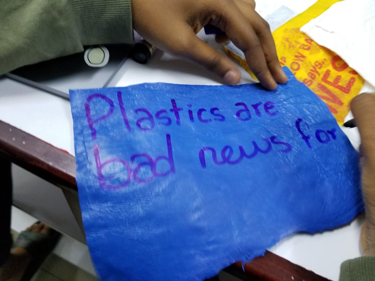suramaking's tweet photo. #MarchForScience2018 
@EarthDayNewYork @EarthDayAccra @EarthDayNetwork @greenschoolsorg @GreenGhana360 @ARIS_Ghana @babilgre 
Together we will Clean Ghana.
TIS #DPCAS and #MYP students taking Action NOW https://t.co/oHFgt7SdTP