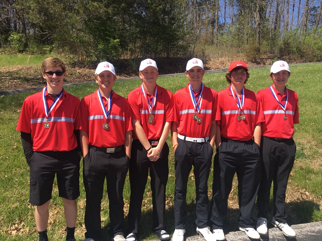 Falcons are 2018 City Champions! Freshman Lucas Ogden wins Individual with a 77, Conner Obert &amp; Dawson Meek tied 2nd w 78,Jonathon Dixon 6th w 80 &amp; Colyer Kuntz 8th w 83. Grant Compere 99.