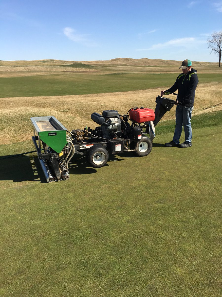 jbat_cull's tweet photo. Dry-ject got started a day early do to snow on the north side! https://t.co/UKkrWQdydn