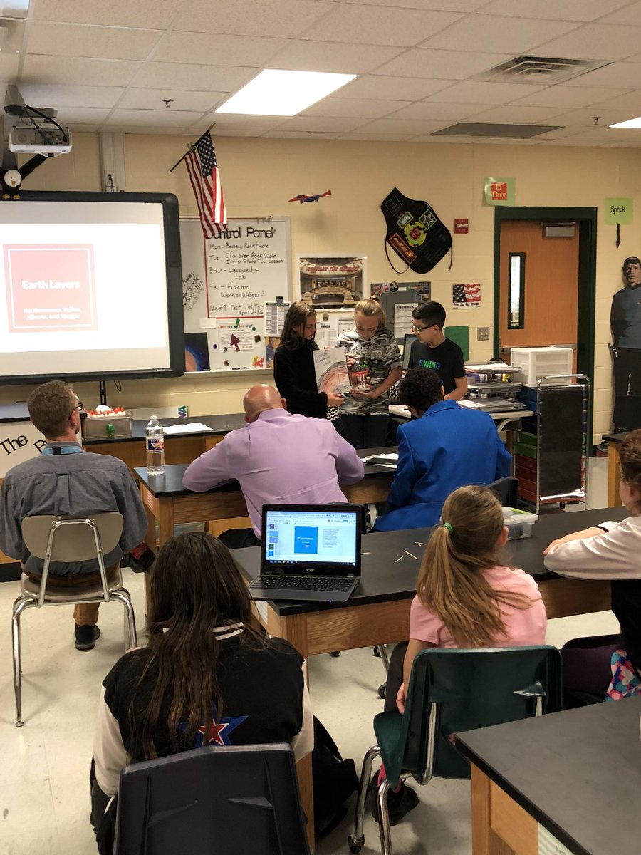 CynthiaZukowski's tweet photo. Our Graduate Profile alive and at work in Reynolds MS Science Classes: Student Presentations over The Layers of the Earth (PBL). #6thgrscience #WeAreProsper @PISDReynolds https://t.co/Zcr6ka1q34