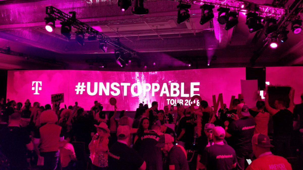 TheresaFillmore's tweet photo. Customer obsessed! Unstoppable Tour! Magenta Life! ❤❤❤ @JohnLegere @thatsammori @RodBaarstad @Pevo0119 @TMobile @WirelessVision https://t.co/KeJhN5roFr
