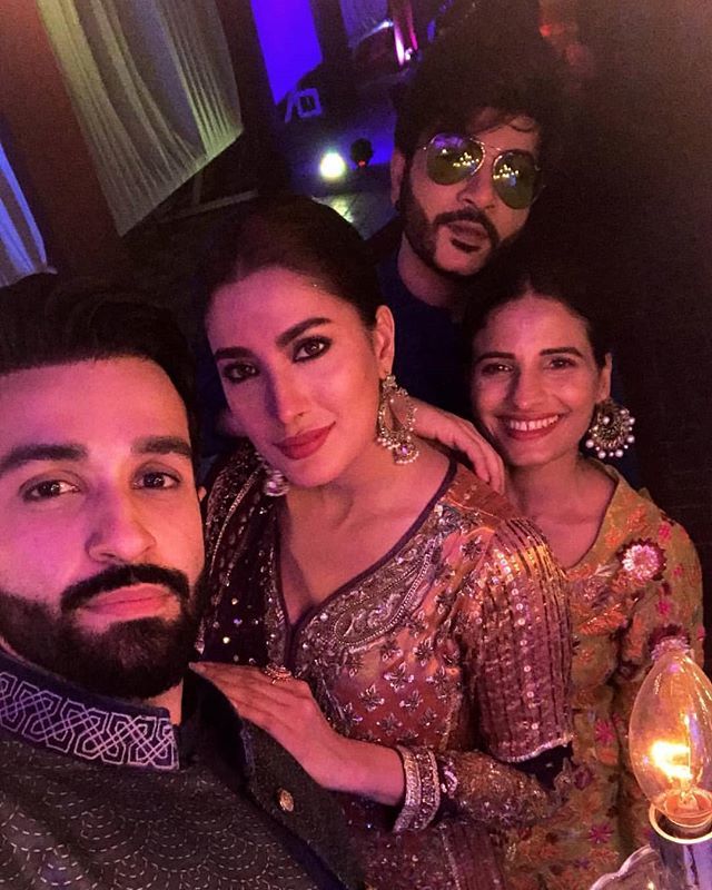 MehwishHSource's tweet photo. @MehwishHayat #MissMev #Elegant #Billi #MH with her Friends β₯οΈ at wedding
#Mehwishhayat
#MehwishHSource https://t.co/e4wvvwkdOj