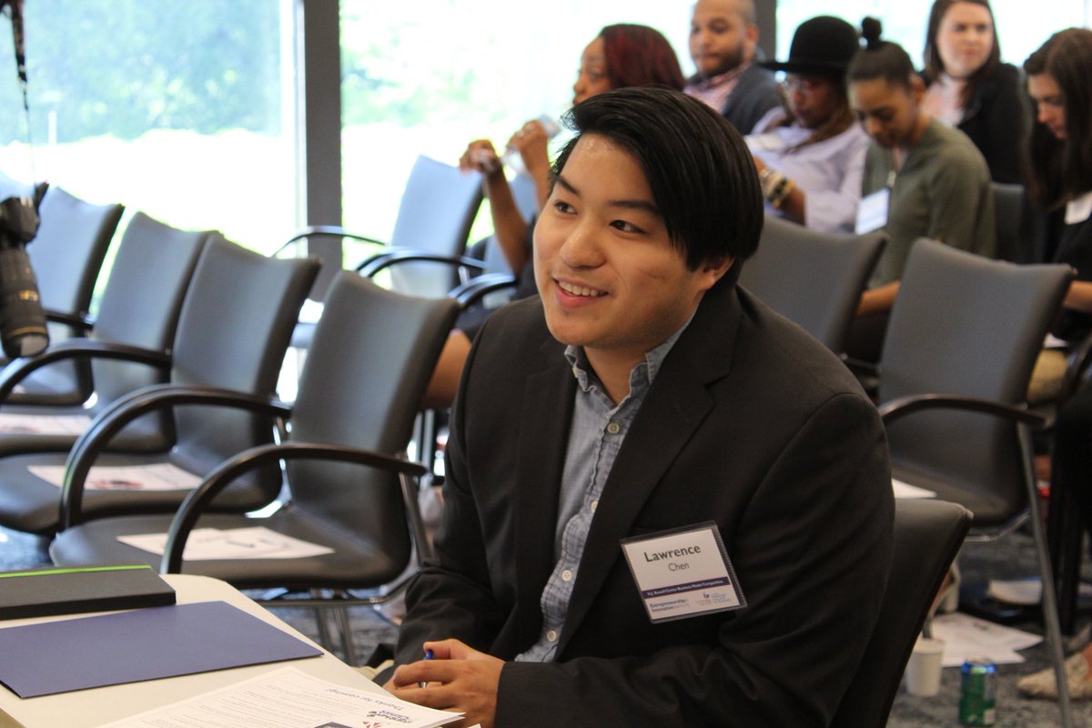 enigsu's tweet photo. Just in time with our #JUDGES Ron Levac, @_kellikelley, and Lawrence Chen! Stay tuned as they judge the #HJRC #BusinessModelCompetition! https://t.co/FqOeSPQXlv