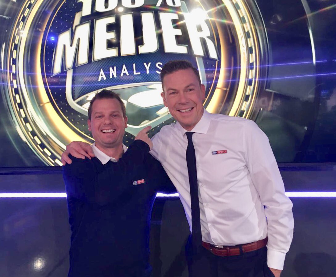 Erikmeijer_'s tweet photo. Ich bin stolz euch mit zu teilen das ich um weitere 3 Jahre verlängert habe bei @SkySportDE #skyCL #2021 der zähler steht jetzt bei 165 Spieltage, weiter gehts.... https://t.co/6wCbkv4xyh
