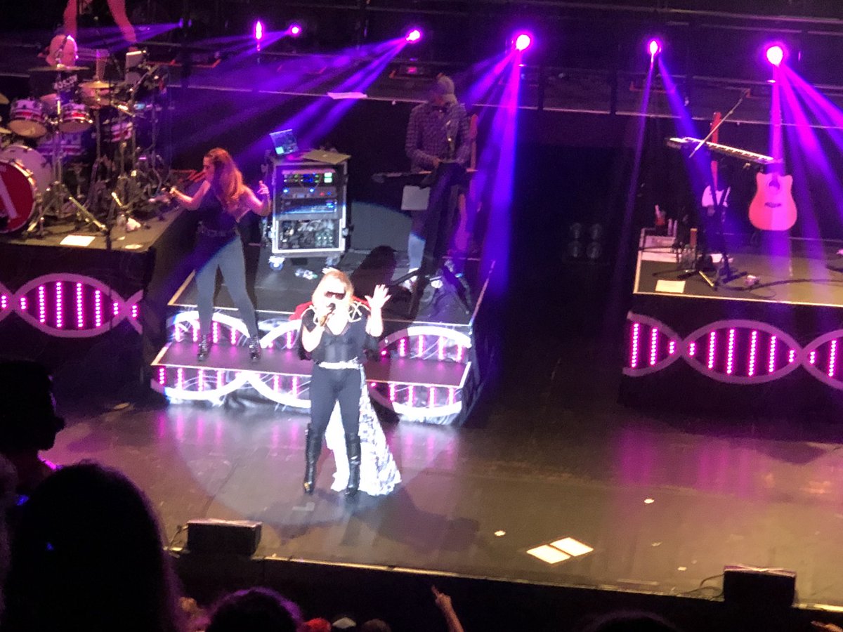 MEevert's tweet photo. Ondertussen in @TiVre_Utrecht 
🎤🎸🎼🎷🥁🎹
@AnastaciaMusic https://t.co/zkQjsOidR3