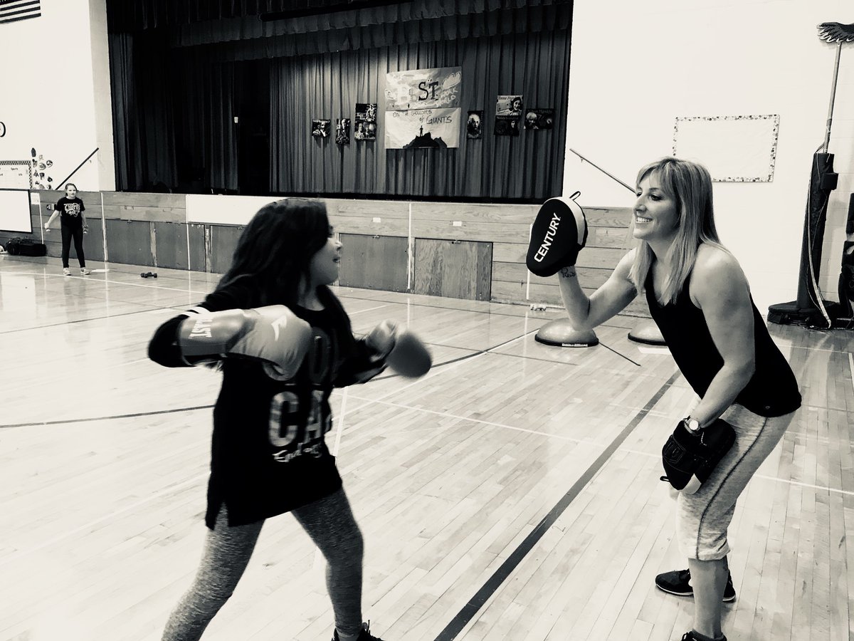 amico_jamie's tweet photo. Start them young! #fitclub #stronggirls #madison44 https://t.co/f7MpkEwA7u