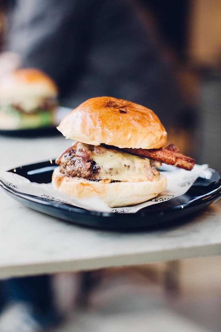 CreativeSliders's tweet image. This is our #BBQ slider and we sold a load of them tonight.  
Get down to @Hunter_Sons tomorrow from 6 to get this, and many more like it. 
Quick shout out to @ResideBath for coming over tonight. Legends!