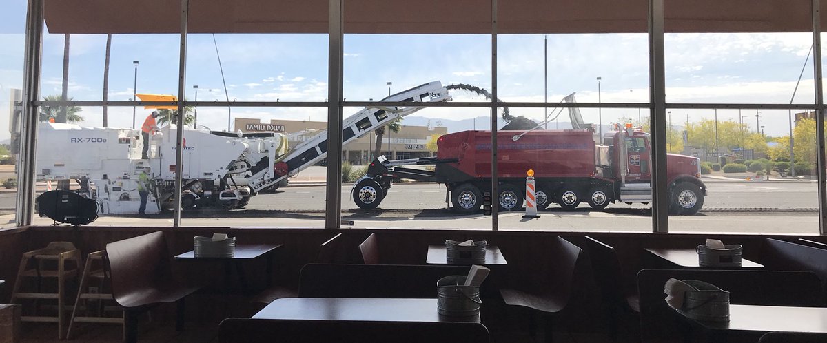 HolySmokinButts's tweet photo. CONSTRUCTION: Due to the milling and repaving, traffic has been interrupted in front of the restaurant. We will be CLOSING AT 2:00PM, and have limited quantities of meats. https://t.co/eh8kMZQ1PD