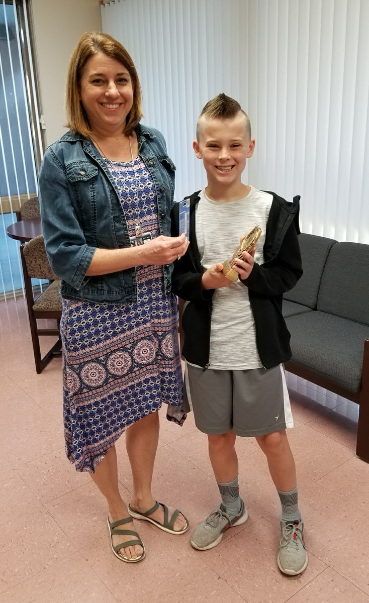 HCPSWaldenLake's tweet photo. So #proud of our sweet Eagles for showing Random Acts of Kindness! These two students raised money with their lemonade stand to help others impacted by the hurricanes! @HCPSArea6 @HCPSCommunity https://t.co/mXmonvYzHR
