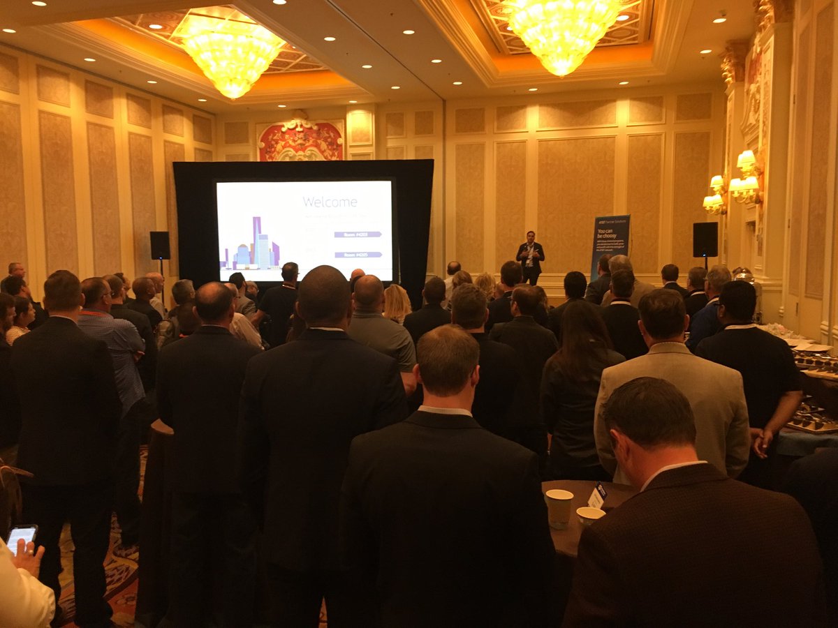 Barbmcf's tweet photo. A full house recruitment session led by @zeehussain7. Indirect Channels are critical to AT&amp;T’s strategy. Come join us! #CPExpo #LifeAtATT https://t.co/tktHECgKH2
