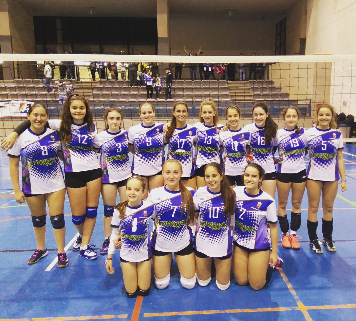 tomaresvoley's tweet photo. Primera victoria sufrida 3-1(25-27/25-22/25-19/25-22) ante MC SAN JOSÉ CNA

#SEGUIMOS 
#somosvoleiboltomares 
#CADEBACAD18

@Jeep_es @Fiat_es @VILLADUKE1 @Lowgym https://t.co/vKS5z4udPx