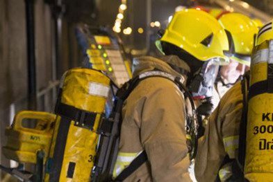 Fire crews tackle shed blaze dlvr.it/QQ6rzf