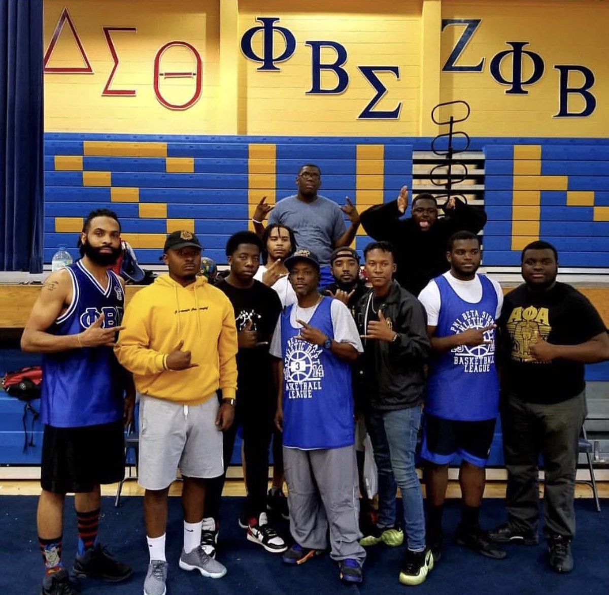 DeltaEtaSigmas's tweet photo. 2018 Greek Basketball Game! #SigmaWeek2018 #BackToBuisness https://t.co/zZFjBfvgLR