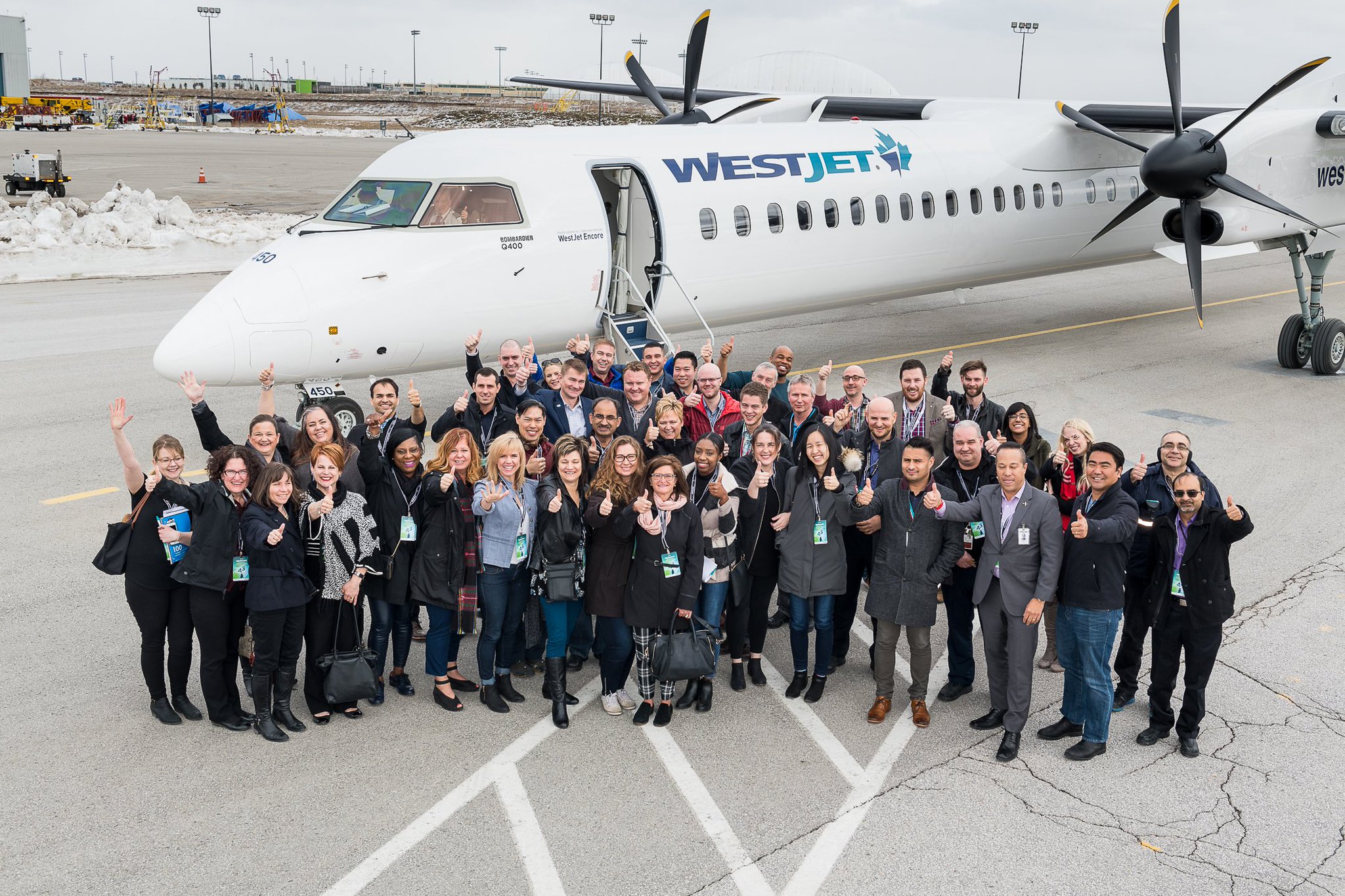 Bombardier Commercial Aircraft on Twitter "Festive atmosphere in Toronto as we celebrate