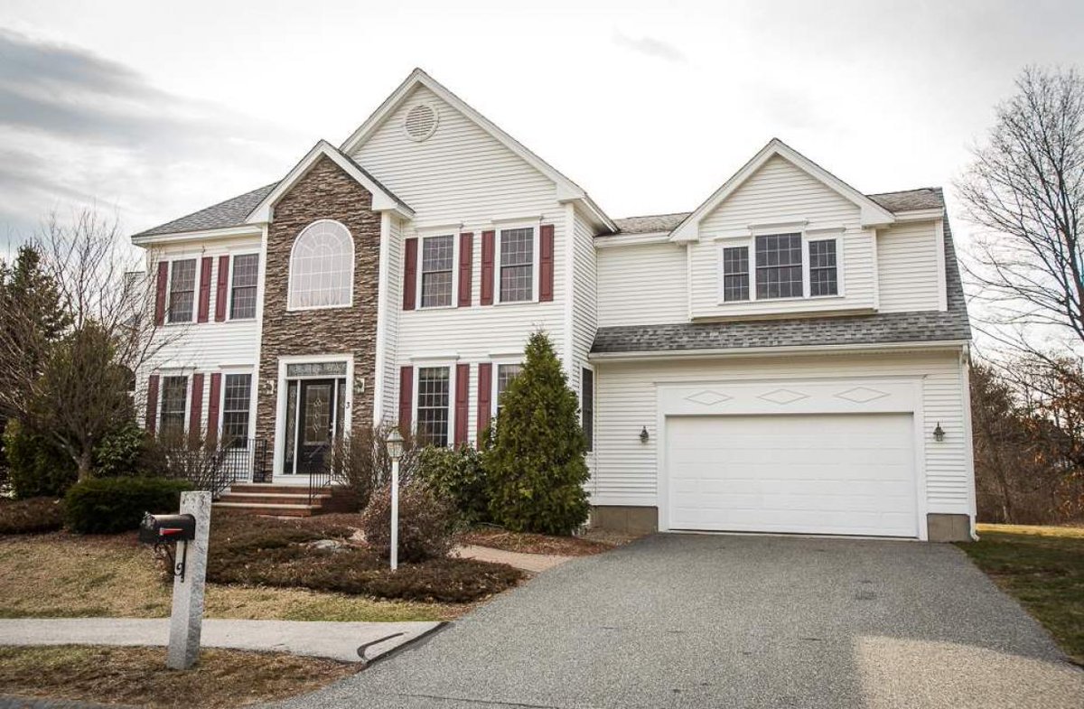 joanwhitebook's tweet photo. Check out my #listing in #Nashua #NH  #realestate #realtor https://t.co/sNWJjiFffH https://t.co/tPoXwAoJVf