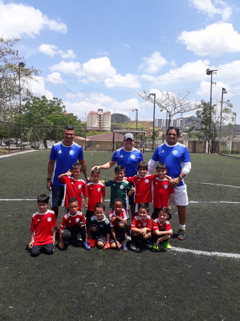 isacademypty's tweet photo. #Institucional | ¡Juntos, vamos hacia adelante! 🔝💪

En la International Soccer Academy, somos compromiso, unión y compañerismo. ¡Únetenos! 👦⚽️

#SomosLaISA https://t.co/qDiM0Kre8G