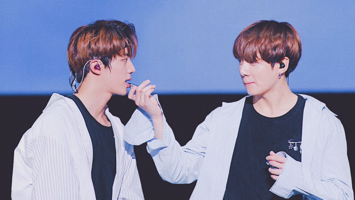 ongguah's tweet photo. yes jk, remind ur babyboy of his place. y o u put the lipstick on him ;) #kookjin #jinkook #subjin #bottomjin https://t.co/e6AyoErb5v
