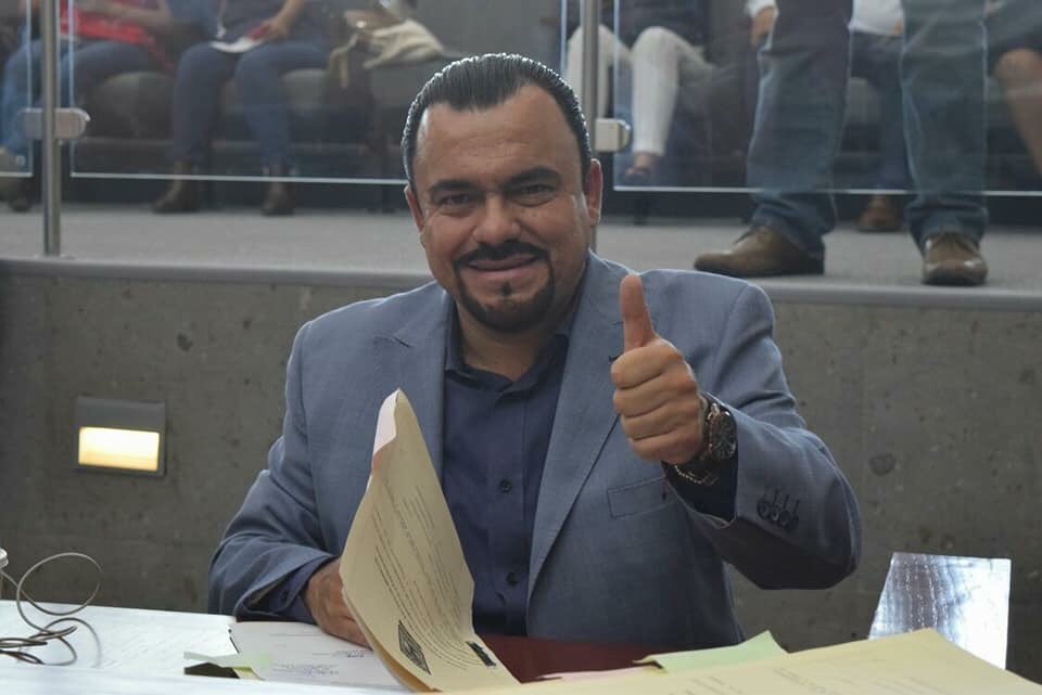 Julio_Espin's tweet photo. en la Sesión ordinaria, en el Congreso del Estado. https://t.co/TqSBVhDemI