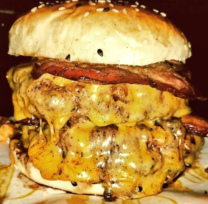 bvd_bar's tweet photo. Hoy vale darse lujo, no? @fechu @BurgerFcts https://t.co/OrCqwp0z5U
