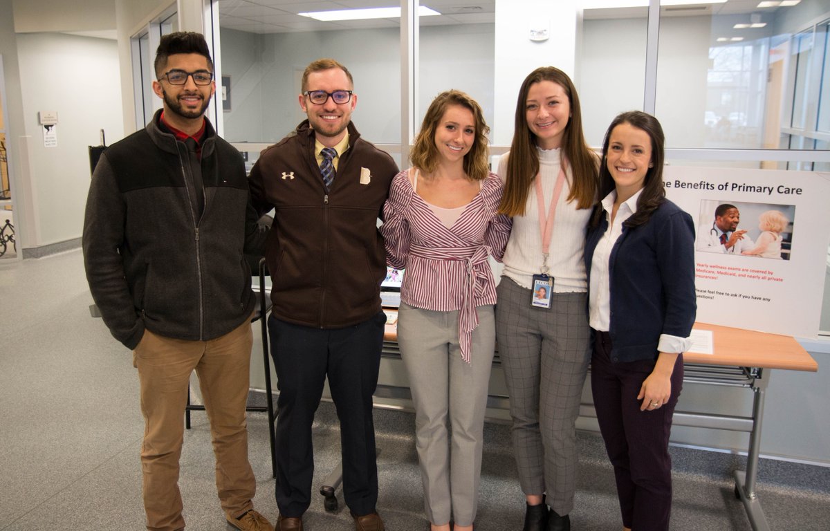1LECOM's tweet photo. #NOMWeek18 continues! 🙌 Today, the presidents of Internal Medical Society, ACOFP, Muslim Medical, and Mentoring Clubs were present at the LECOM Medical Fitness &amp; Wellness Center to meet with members and answer questions. @LECOMWellness @AOAforDOs @AACOMmunities https://t.co/sE6VgZuI5n