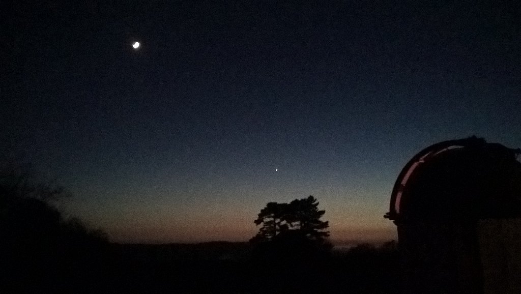 Great conditions for stargazing at Sidmouth observatory tonight; yr5  inspired for this term's learning journey.