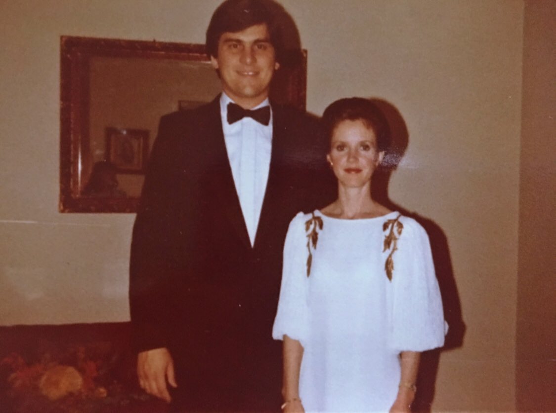 hhgetfit's tweet photo. My little 5’ 87 pound Mother. A beautiful Proffessional Ballerina and Flamenco dancer. 
Mother of 5 children.) 
Read My Story- 

✨#AgelessTheJournalVolume1
Pre Order your Copy Today! 
Available at @Amazon Now ✨ @Barnes&amp;Noble @WestBowPress✨ #hhgetfit https://t.co/JEgBcNz3EP
