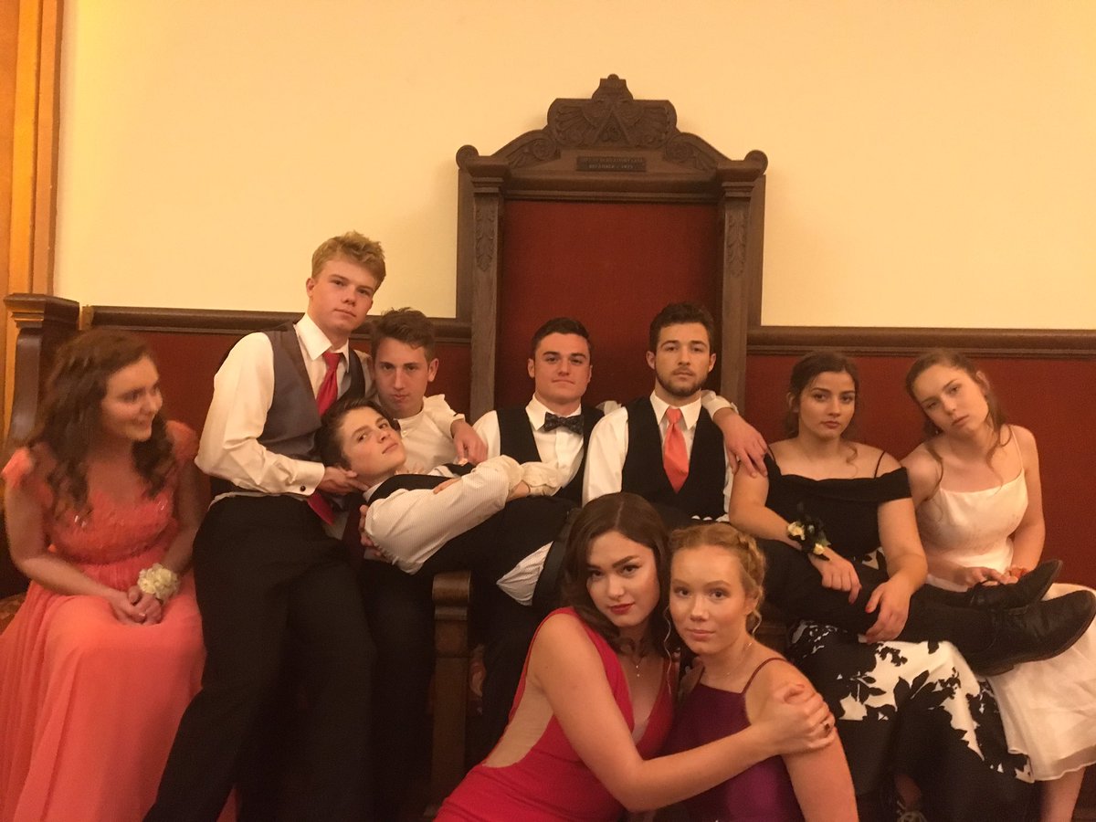 alaina_housley's tweet photo. HAPPY BIRTHDAY to WILL my favorite freshmen 🎊 i love your girlfriend so i guess you're cool by association 🤷🏽‍♀️ https://t.co/je8atPMhAw