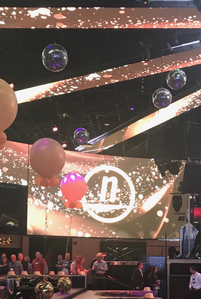 NETWORKdistrib's tweet image. Now that’s a celebration!  Many thanks to Suppliers and Distributors! FIVE DECADES STRONG - AND GETTING STRONGER! #networksgolden  #thinknetwork