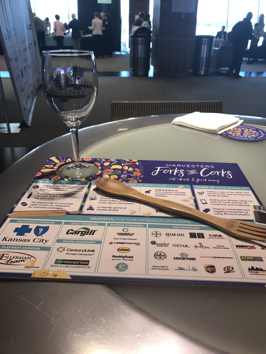 HarvestersORG's tweet photo. We're putting on the final touches! So excited to be in our new venue @ArrowheadEvents. Can't get this view anywhere else! #ForksCorksKC https://t.co/nIA93Uoduy