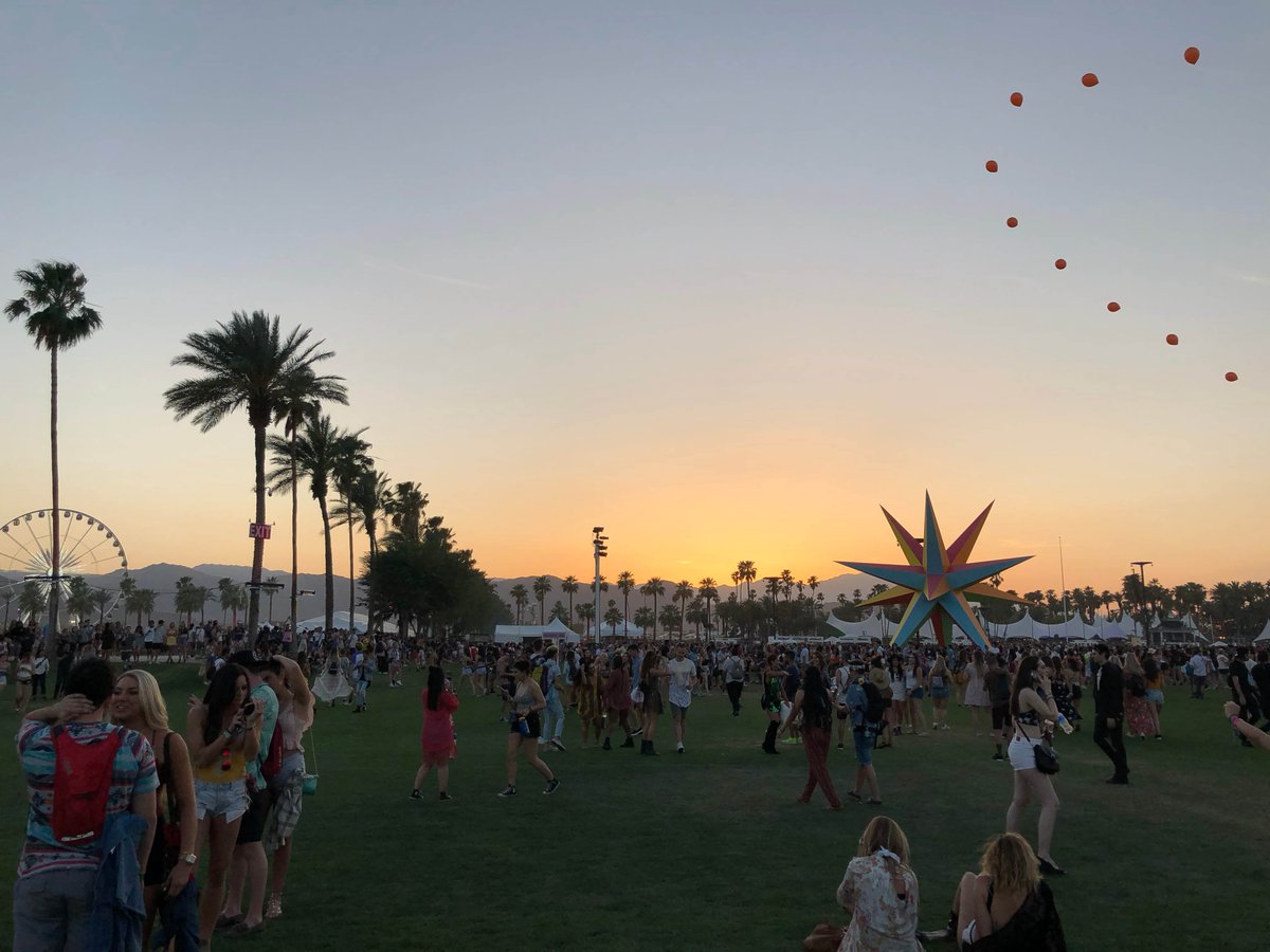 noizecode's tweet photo. 2018 Coachella Weekend 1 Highlights and Weekend 2 Preview #AlisonWonderland #Coachella #CoachellaLineups #CoachellaValleyMusicandArtsFestival #DaftPunk #EKALI #Illenium #Kanye #Kygo #livestream #ODESZA #RLGrime #sanholo #Snakehips https://t.co/hyUv3VnYC4 https://t.co/k0ci93FM7K