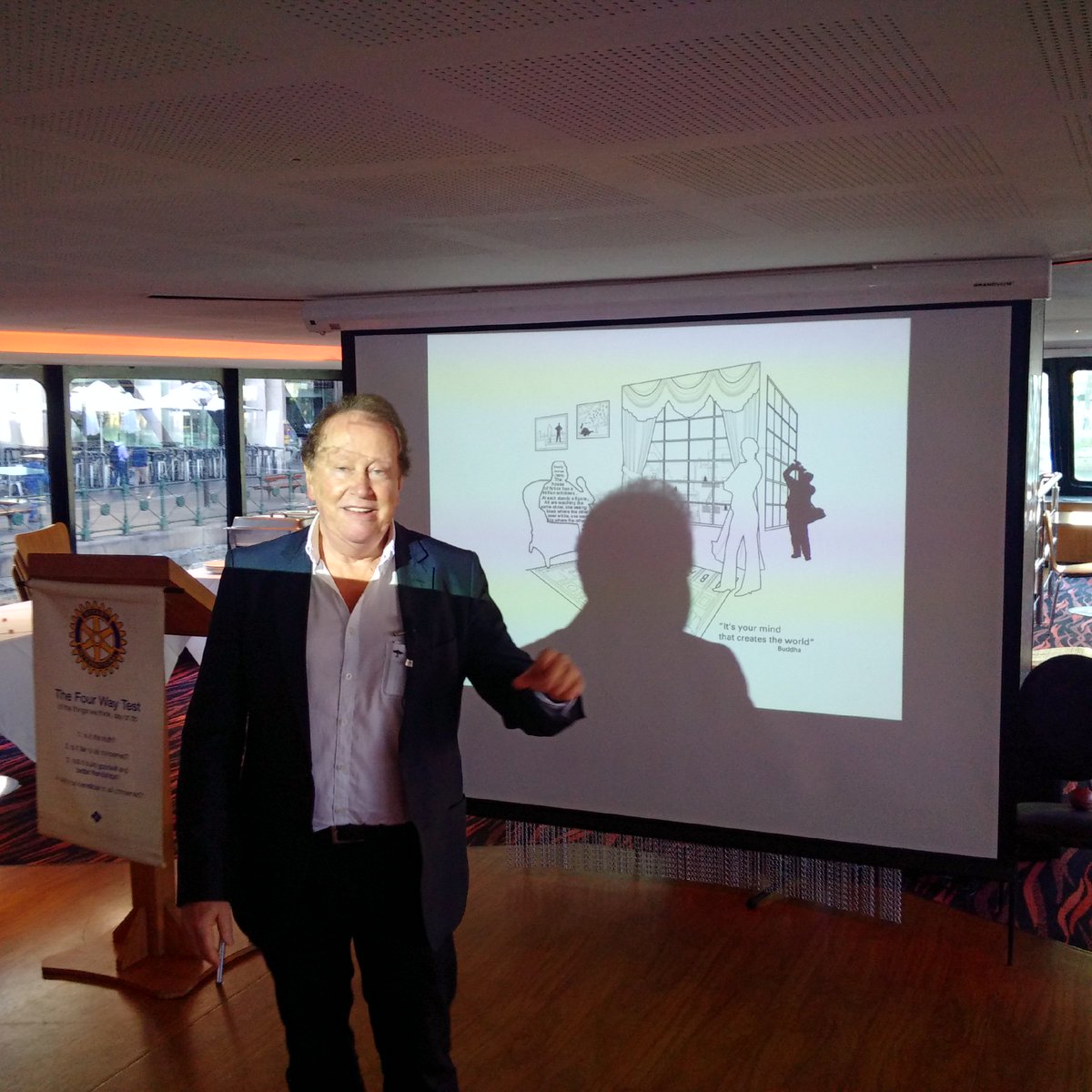 FHammerbacher's tweet photo. #magic and #urbandesign #Städtebau in just one talk by Prof Fischer of @UNSW on #theboatthatrocks @RotarySydCove. https://t.co/dOsvEUKo9E