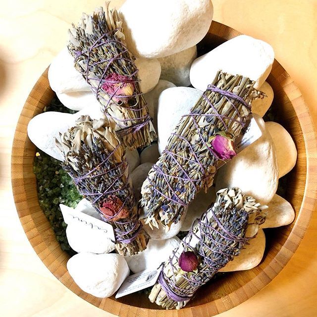 AmberACollins's tweet photo. Stopped by to say “hello” to the amazing folks at @supplyxdeeda at @deedamakepretty this afternoon and came across our lavender smudge bundles beautifully displayed. Love our local community! 💕✨ https://t.co/wg8K80SJKx https://t.co/uRWQjP4MmP