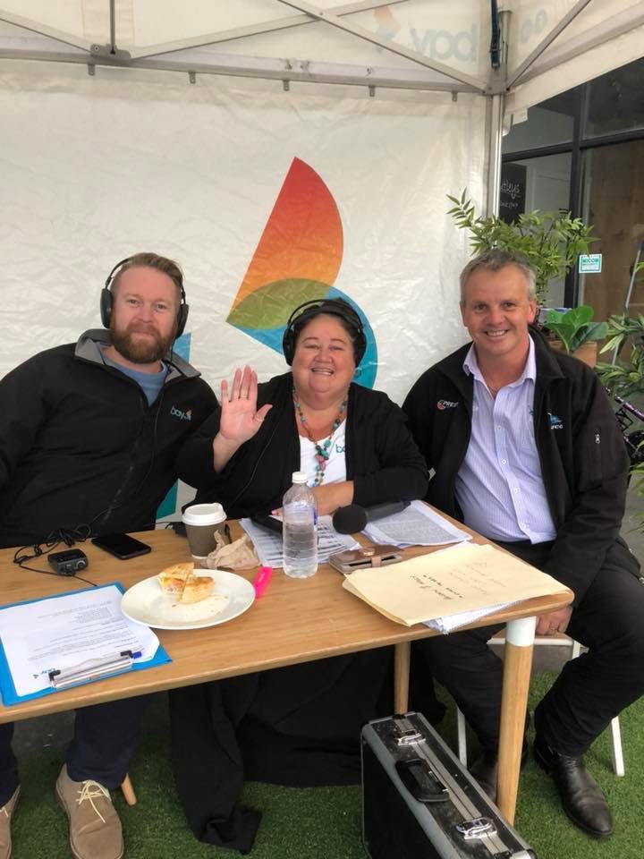 PrestigeJayco's tweet photo. Great OB with Hayden &amp; Milly at Routleys Bakery, lovely staff!
Great to see such a fantastic turnout 😃 🎉
#jumpinajayco #30years #celebration https://t.co/VQSiwdKtpc