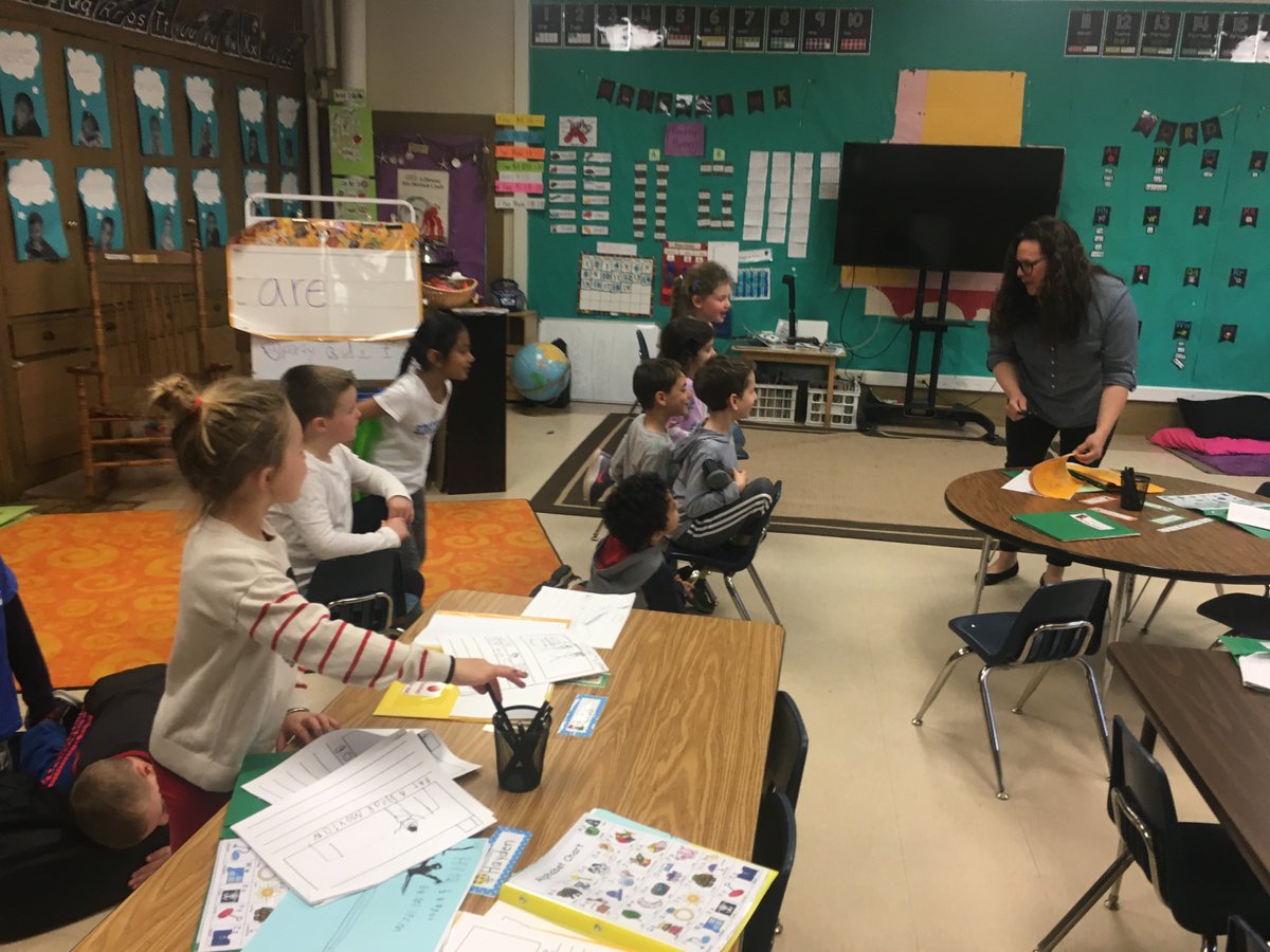 mrsnmeyer's tweet photo. “Detective” Meyer searches for punctuation in the writing folders! #edgewoodpride https://t.co/M3rrrYtit8