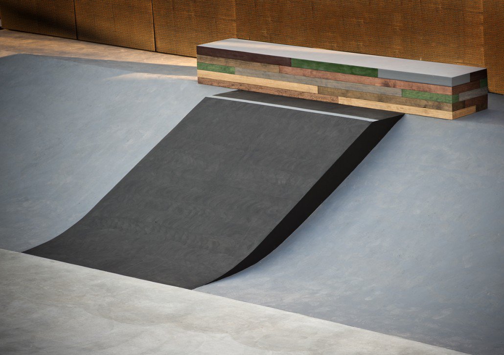 #Throwback to the 2013 <a href="/sls/">sls</a> at <a href="/XGames/">X Games</a> course in Los Angeles, California.  This design was set to resemble the modern, contemporary vibe of Los Angeles and was the first time #StreetLeague arrived in LA. 
Built &amp; Designed by: #caskateparks