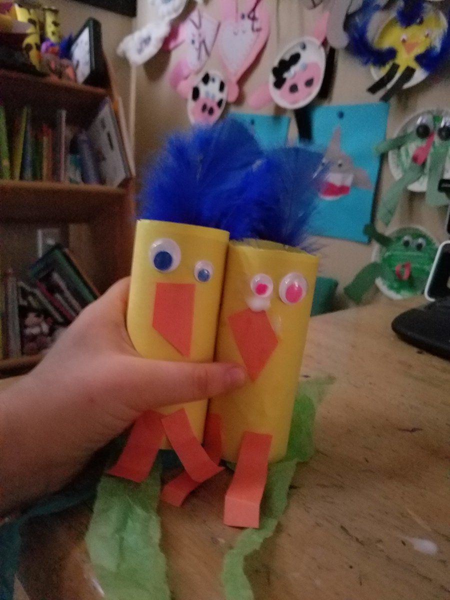 One of the ways I connect with my #girlonthespectrum is making crafts. Today we made parrots she loves animalcrafts.
#AutismAwarenessMonth