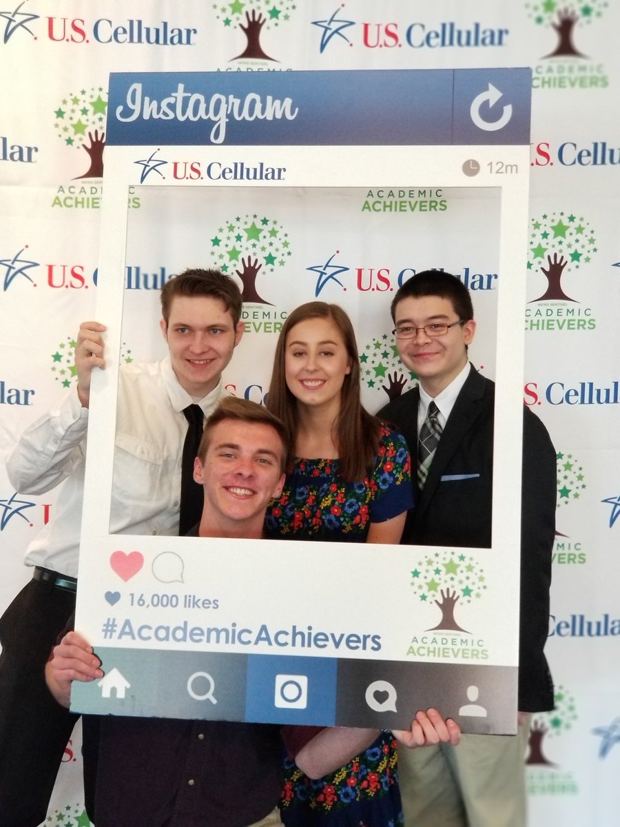 coachk2345's tweet photo. RHS representatives to the Academic Achievers Banquet. Missing @cassidytilley17. #GreatRepresentatives #Truth https://t.co/21EADwOkJ5
