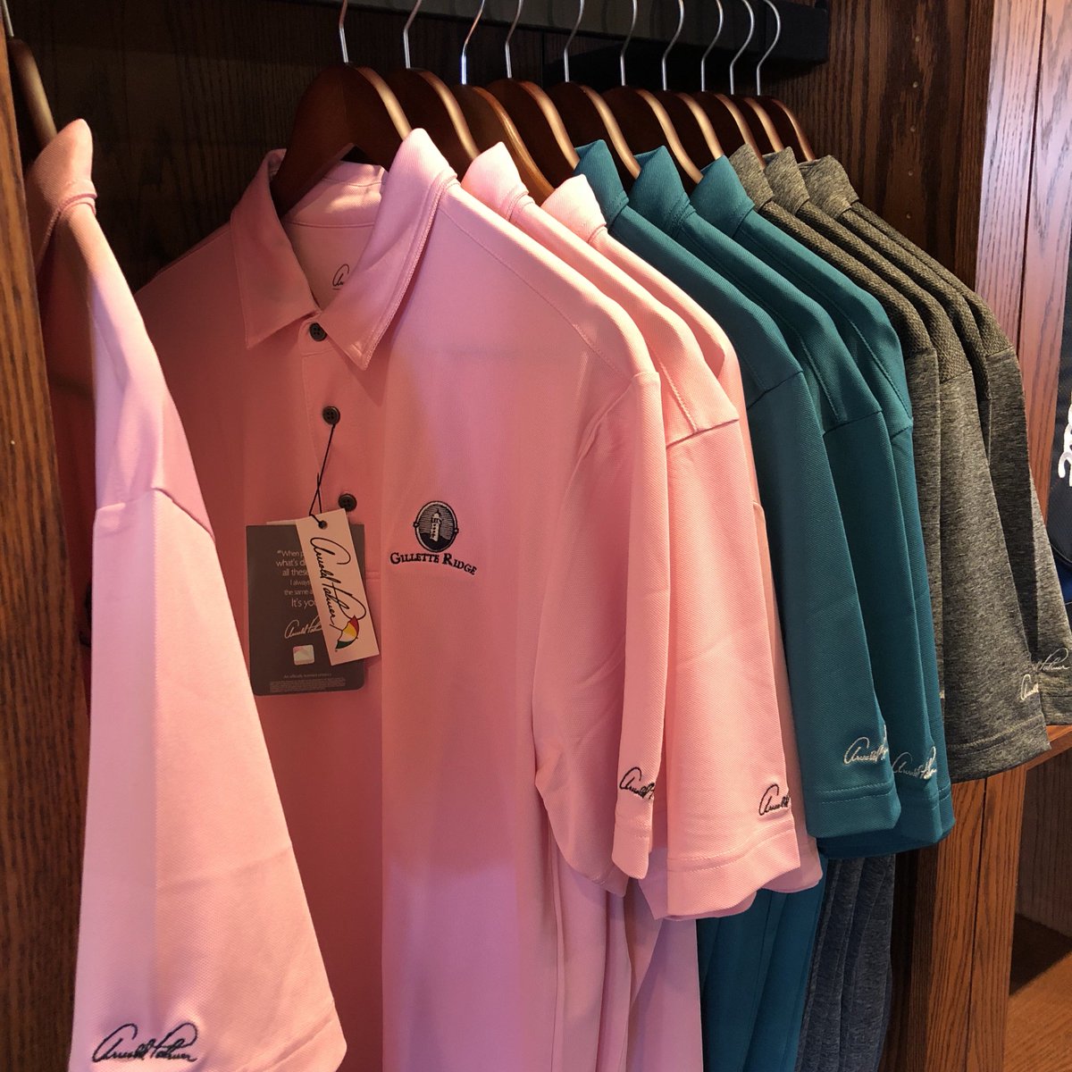 GilletteRidgeGC's tweet photo. #ArnoldPalmerApparel #GilletteRidgeGolf #NewSwag #Style #LooknGood https://t.co/482CWj4TqR