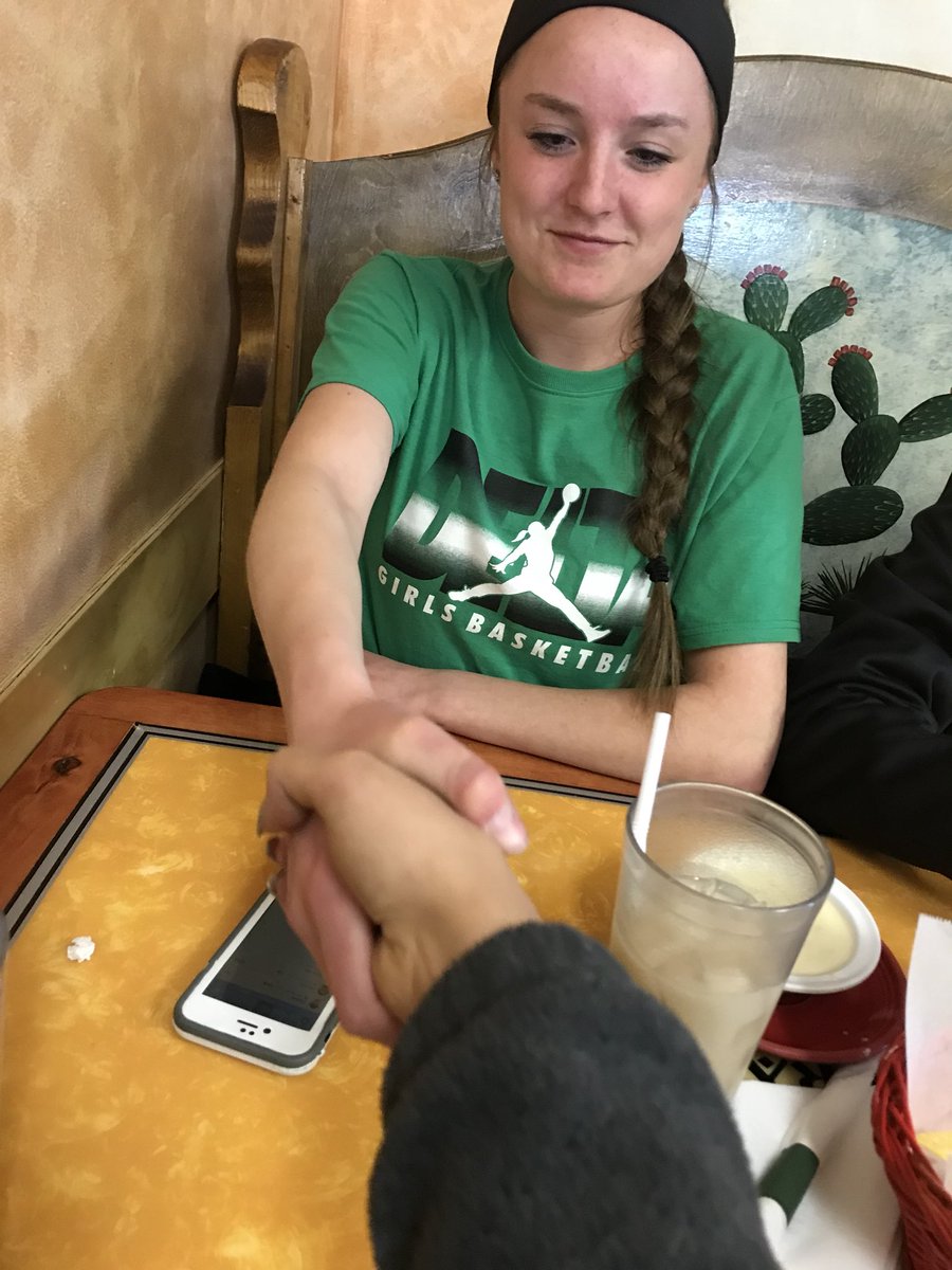 MorganLenore tweet picture