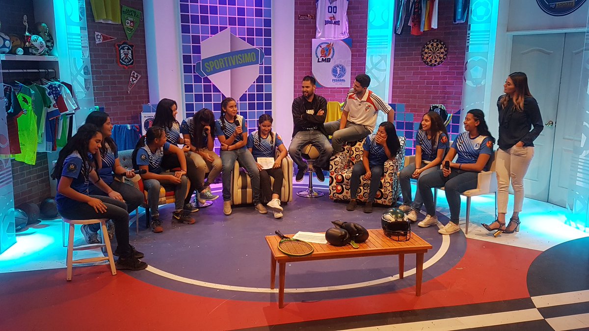 jorgemolinaTV's tweet photo. La Selección Sub14 hablando sobre los resultados obtenidos recientemente @fesabal @TigoSports_SV https://t.co/W7DWLqw8H0